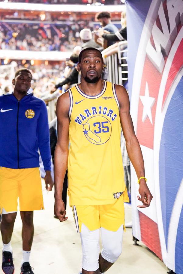 杜兰特湾区传奇：一个外来者如何永远改变了金州勇士王朝